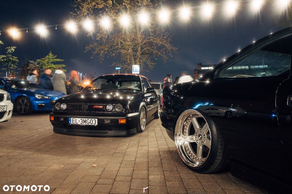 Volkswagen Golf - 20