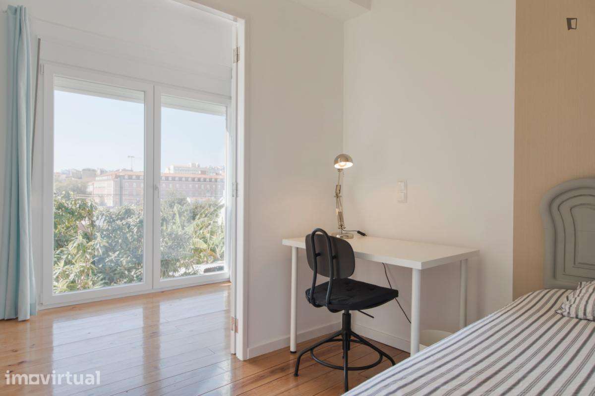 Quarto - localizado em Martim Moniz Lisbon - Grande imagem: 2/19