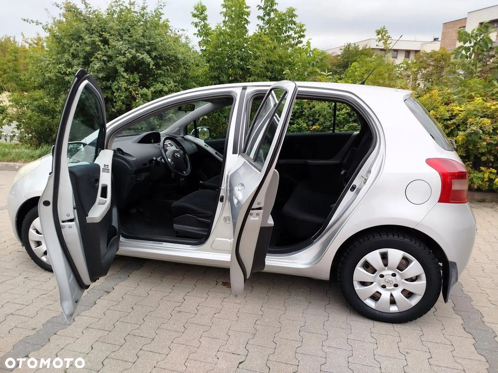 Toyota Yaris - 9