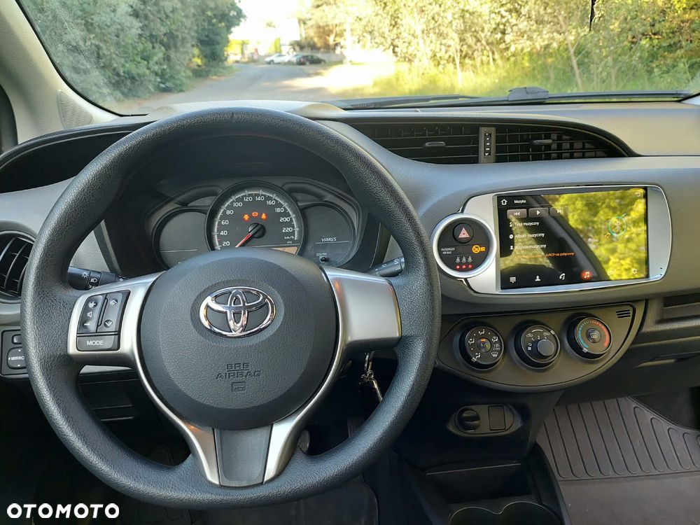 Toyota Yaris - 9