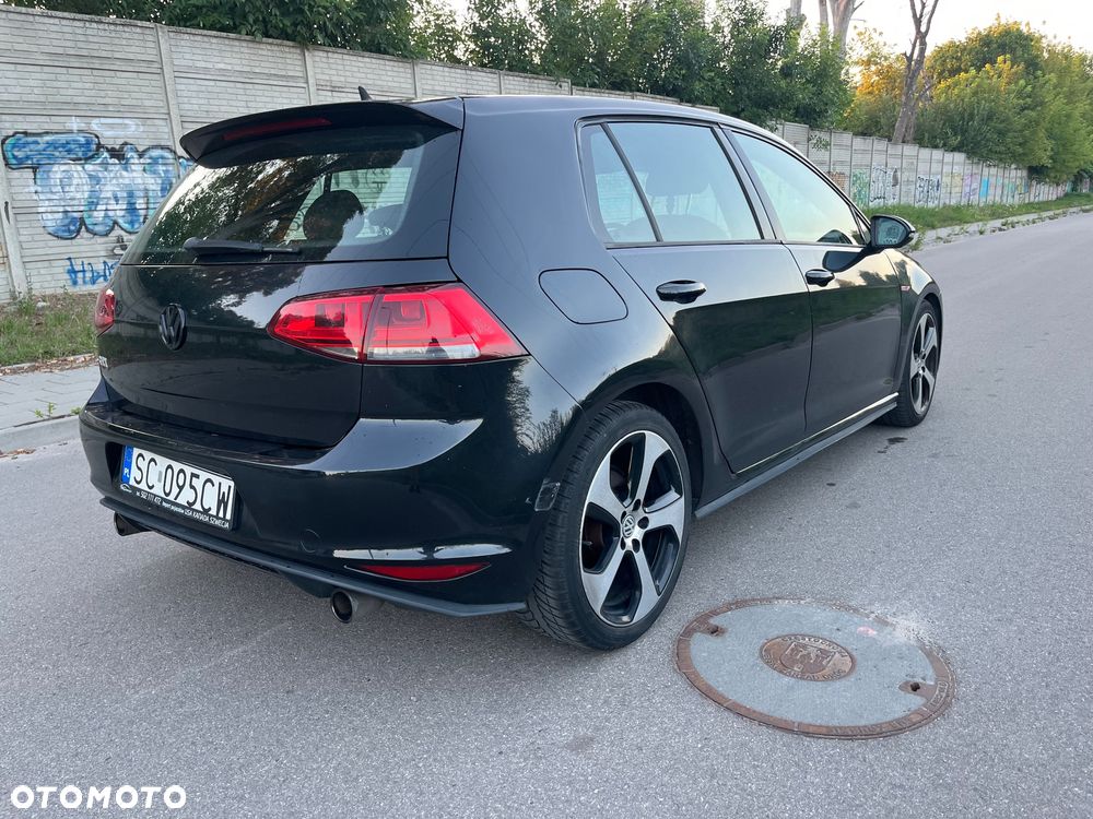 Volkswagen Golf 2.0 TSI BMT GTI DSG - 10