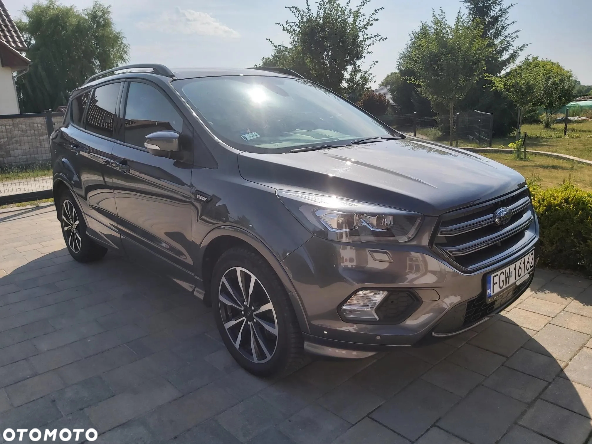 Ford Kuga 2.0 TDCi 2x4 ST-Line - 3