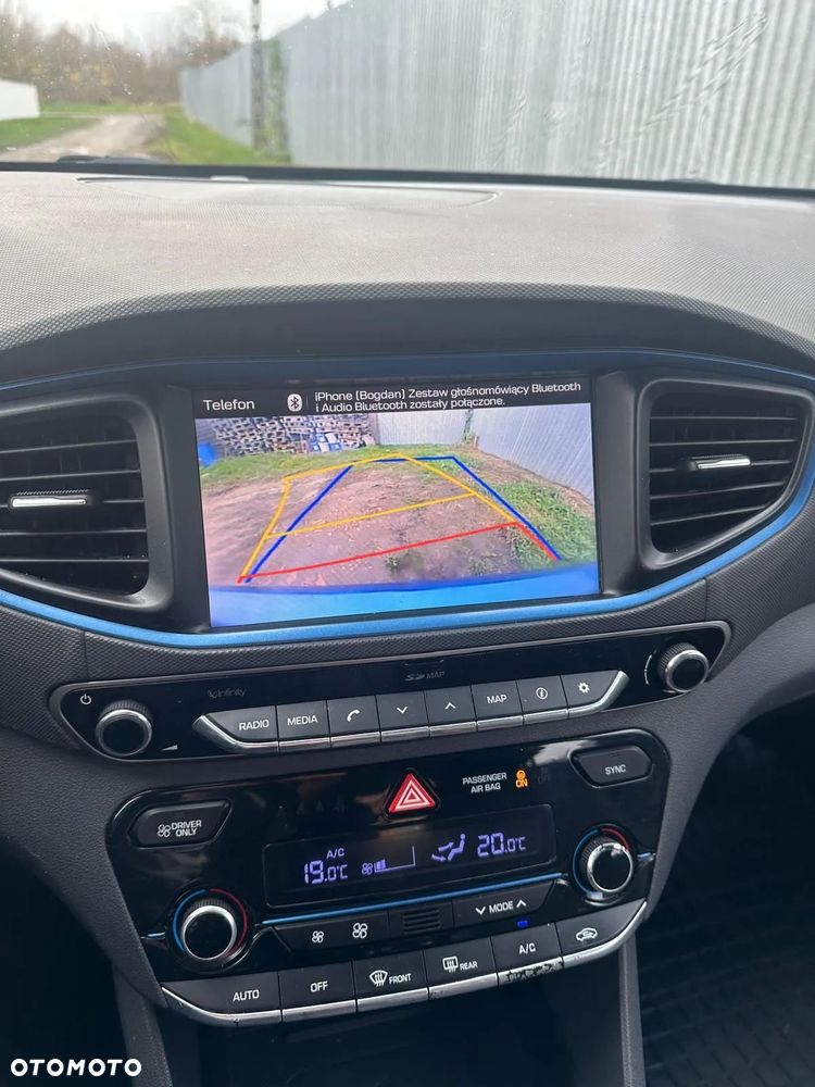Hyundai IONIQ Hybrid Platinum - 6