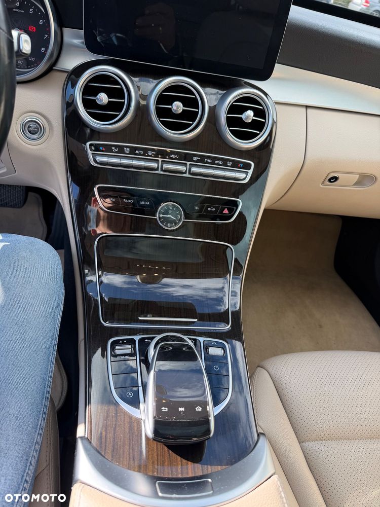 Mercedes-Benz Klasa C 300 4MATIC 9G-TRONIC - 14