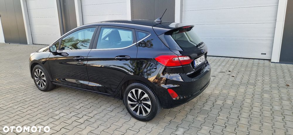 Ford Fiesta 1.0 EcoBoost Hybrid S&S TITANIUM - 4