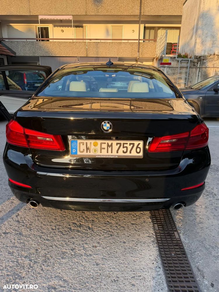 BMW Seria 5 520d Aut. Luxury Line - 10