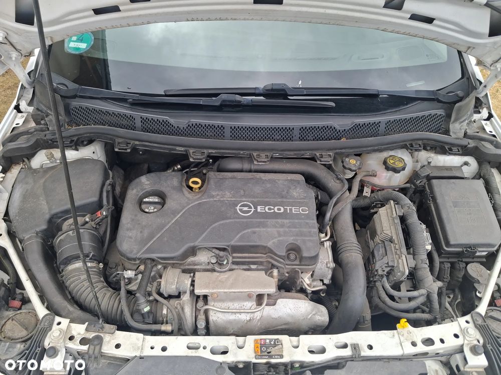 Opel Astra 1.4 Turbo Dynamic - 38