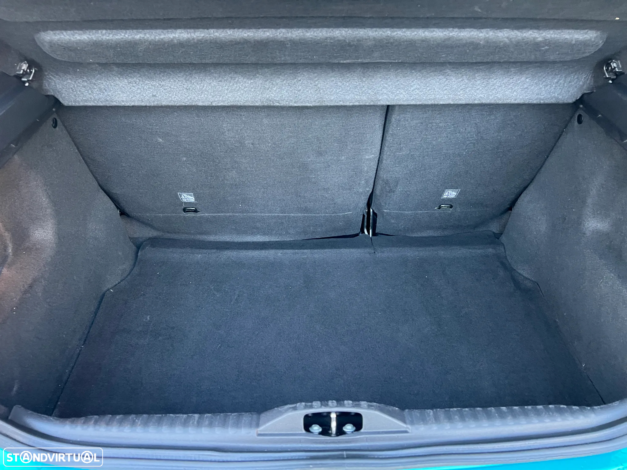 Citroën C3 1.2 PureTech Shine - 23