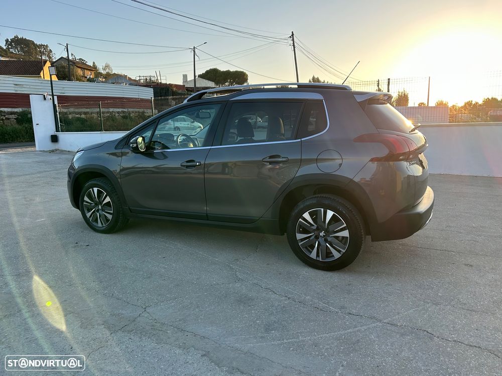 Peugeot 2008 1.5 BlueHDi Allure - 11