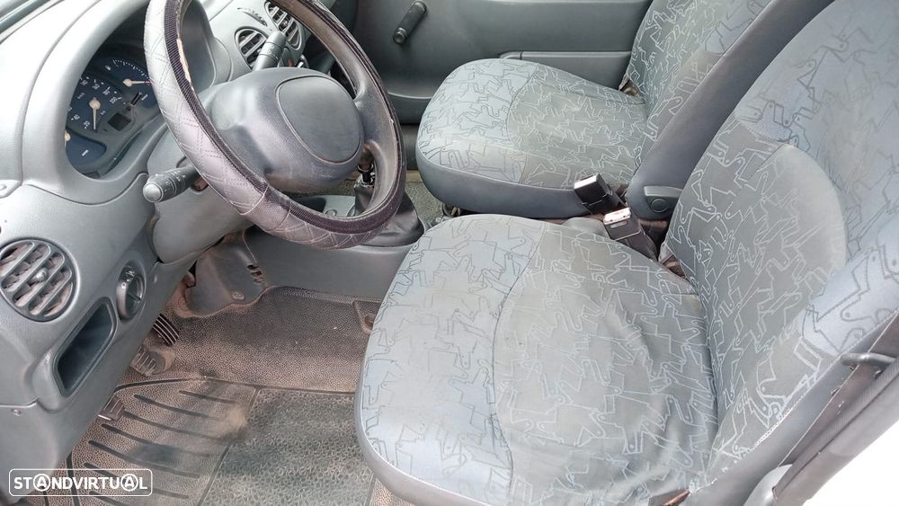 Renault Kangoo 1.9 D RN - 7