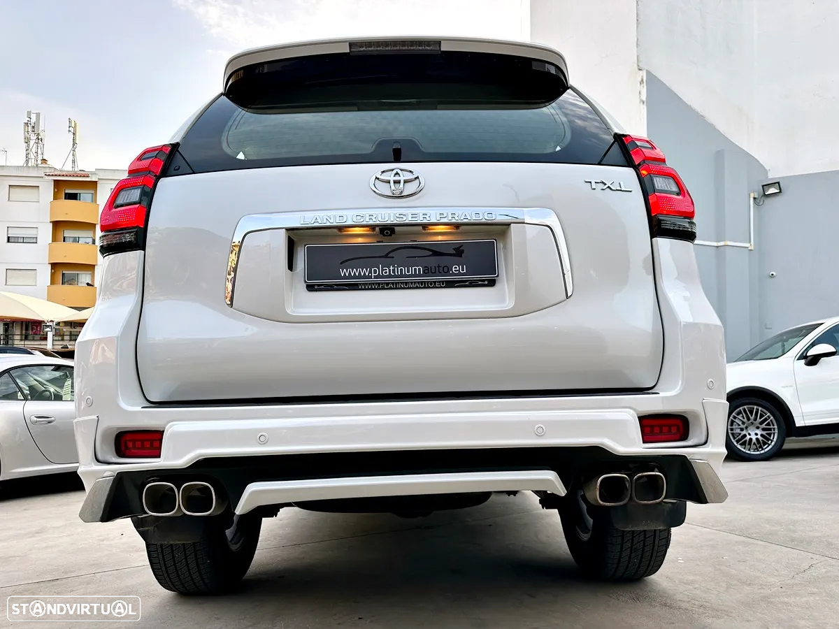 Toyota Land Cruiser Prado - 57