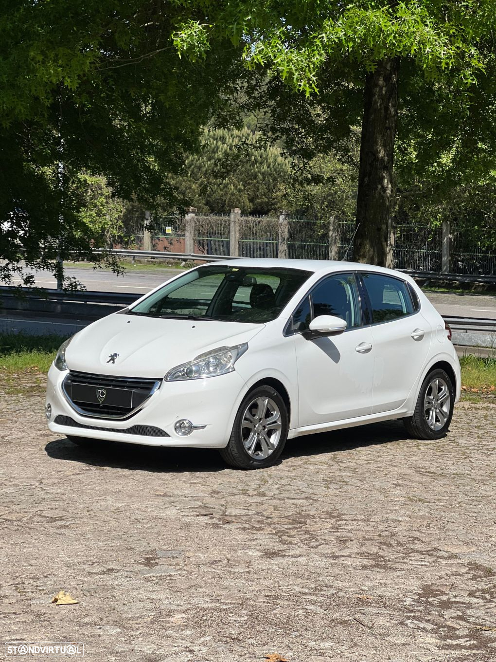 Peugeot 208 1.2 PureTech Allure - 3