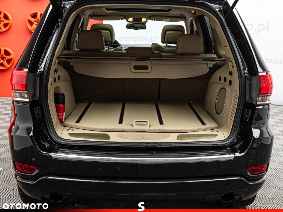 Jeep Grand Cherokee - 34