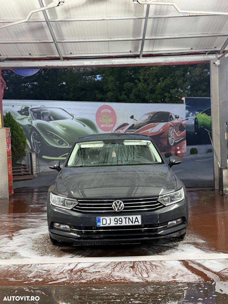 Volkswagen Passat 2.0 TDI DSG Comfortline - 5