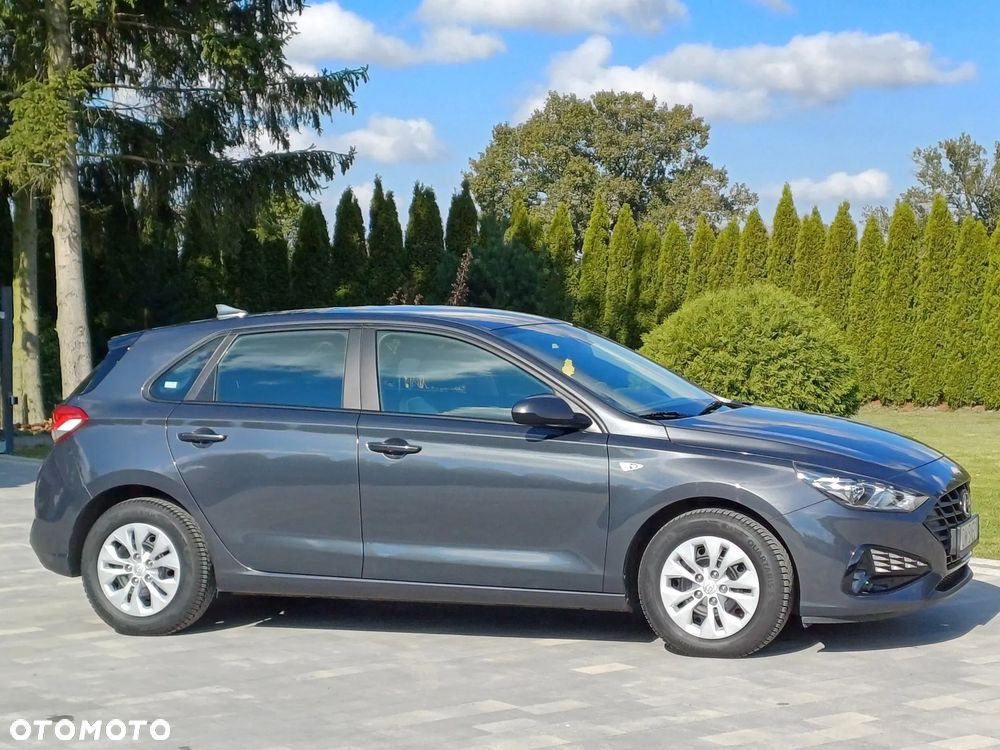 Hyundai i30 1.5 DPI Classic + - 5