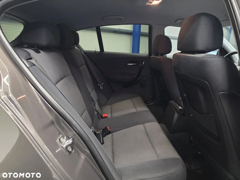 BMW Seria 1 118i - 28