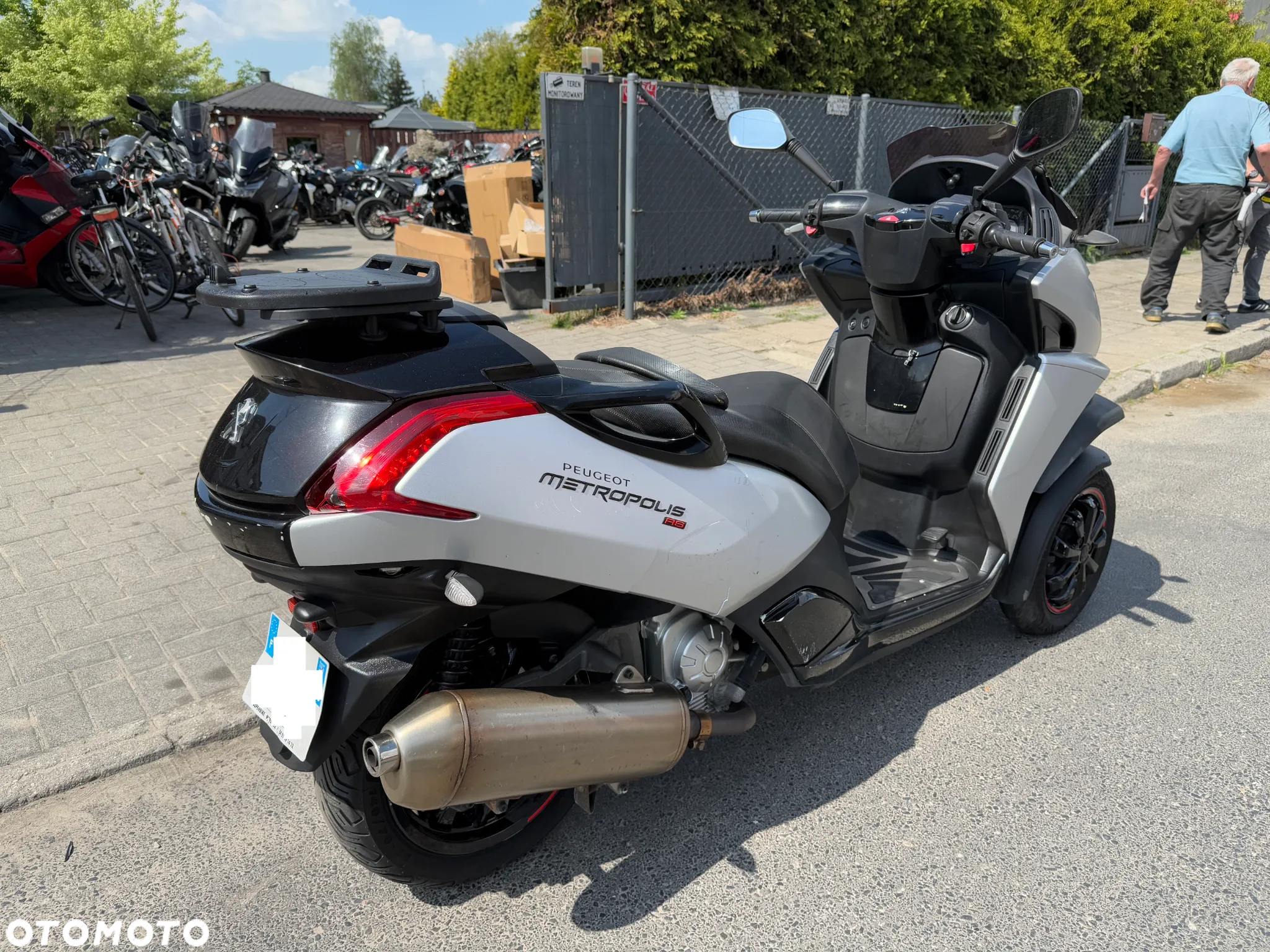 Peugeot Metropolis - 6