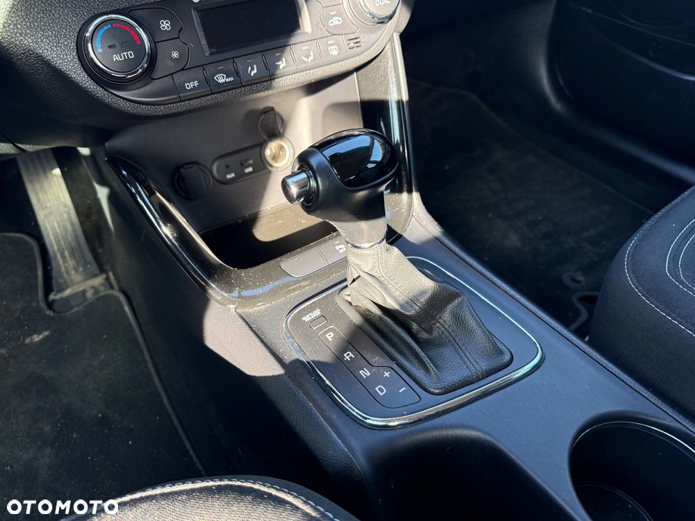 Kia Ceed 1.6 GDI DCT Vision - 21