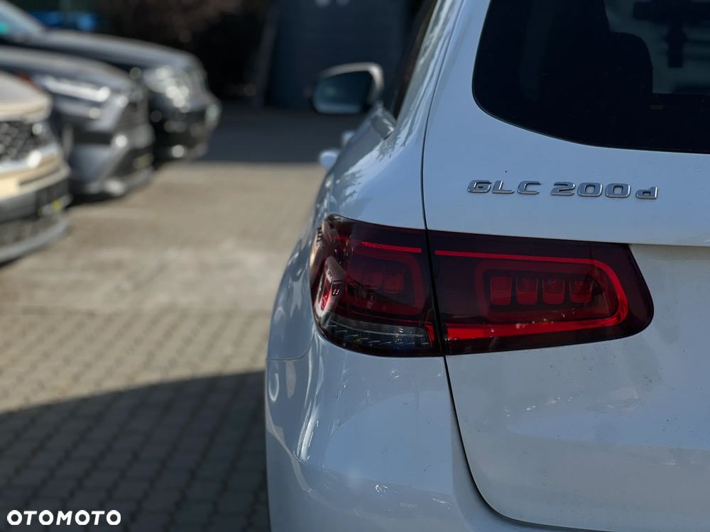 Mercedes-Benz GLC 200 d 4-Matic - 11