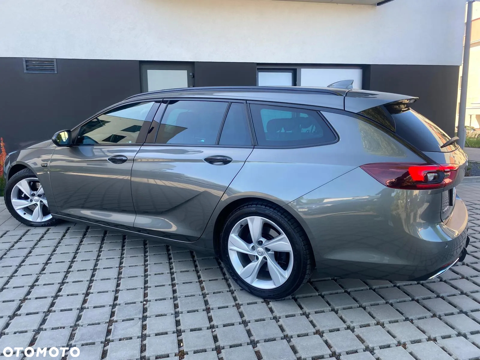Opel Insignia 2.0 T 4x4 GSi S&S - 10