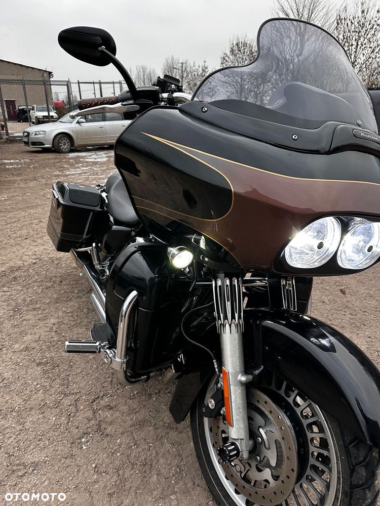 Harley-Davidson Touring Road Glide - 11