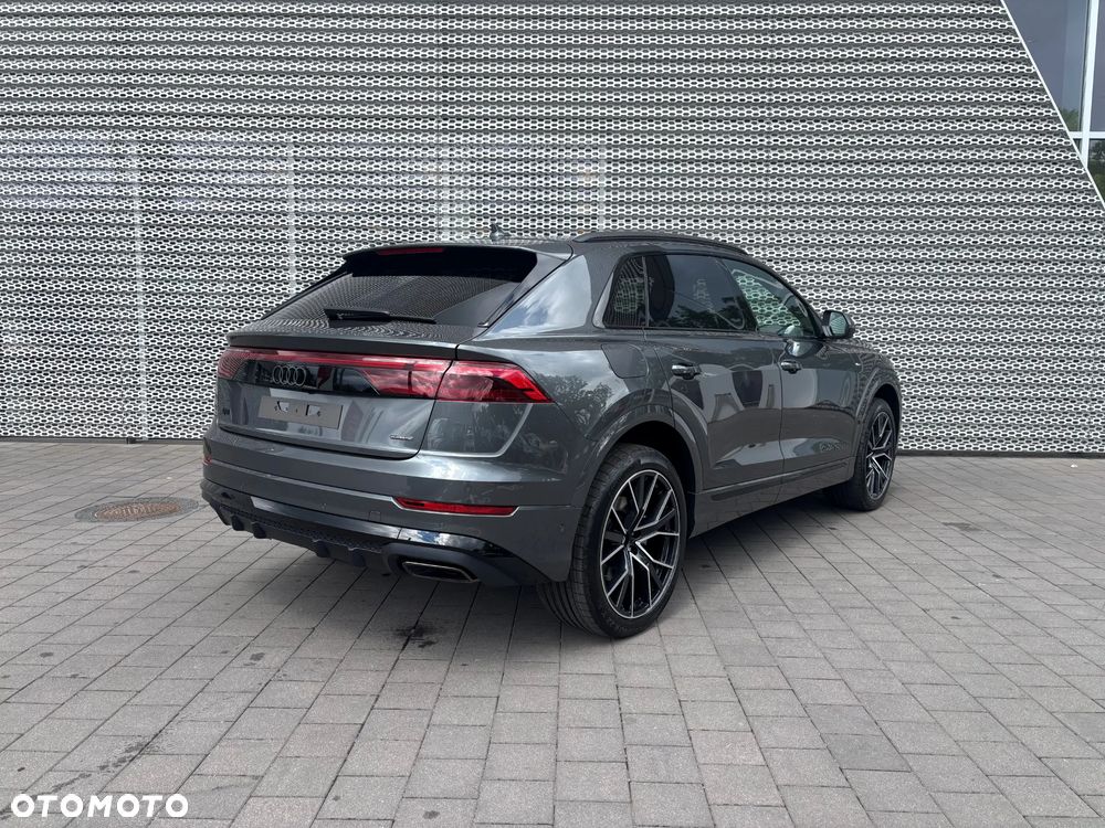 Audi Q8 55 TFSI e PHEV Quattro Tiptronic - 8
