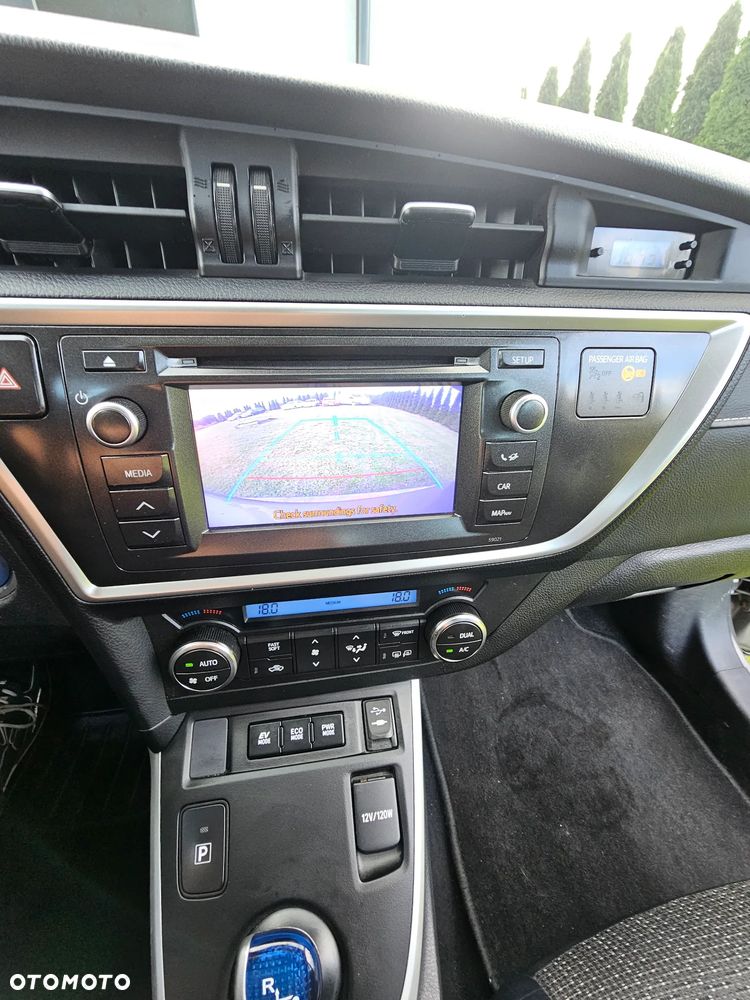 Toyota Auris - 11