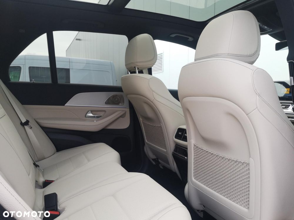 Mercedes-Benz GLE - 18