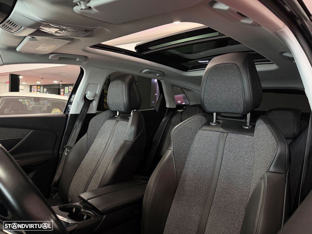 Peugeot 3008 PureTech 130 Stop & Start GPF EAT8 Active Business-Pack - 3