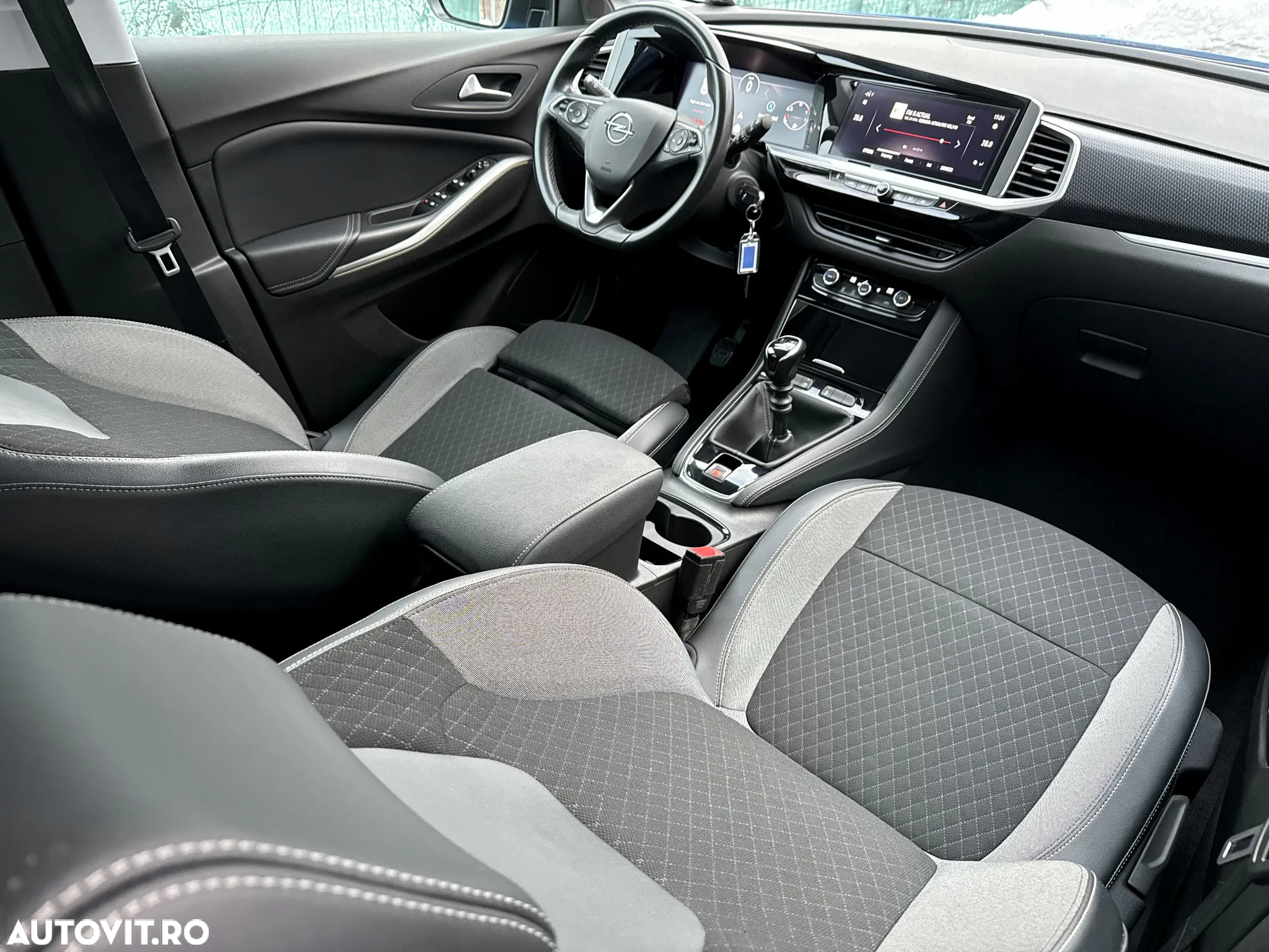 Opel Grandland X 1.2 Turbo START/STOP GS Line - 16