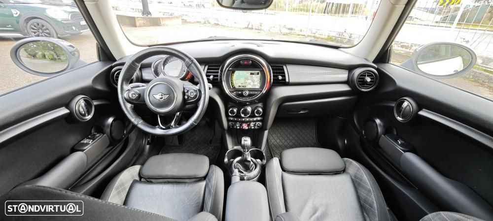 MINI 3 Portas Cooper D - 19