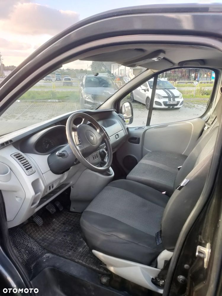 Renault Trafic - 8