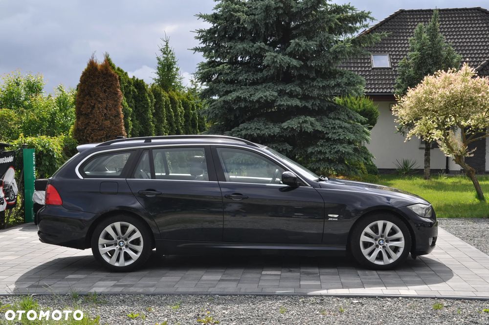 BMW Seria 3 330d xDrive DPF Edition Sport - 10