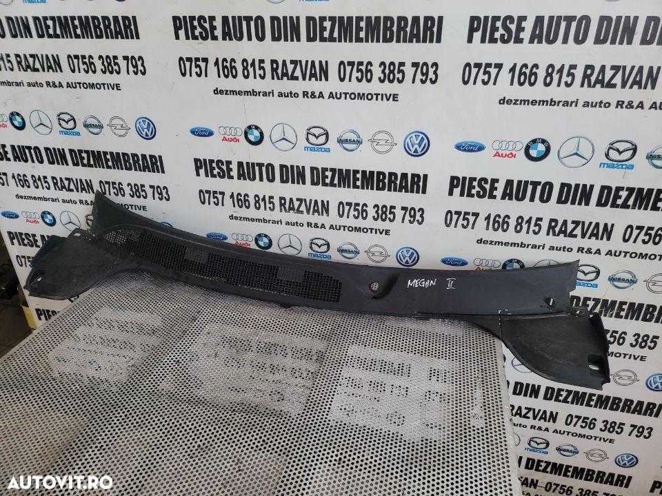 Grila Stergatoare Renault Megane 2 II Dezmembrez Renault Megane 2 II Facelift 1.5 Dci Euro 4 106 Ca - 2