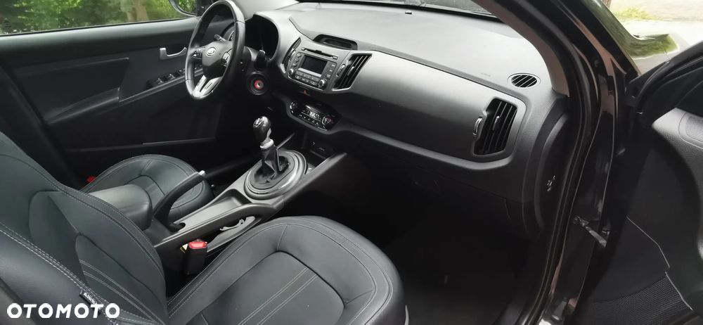 Kia Sportage 2,0 CRDI AWD Spirit - 11