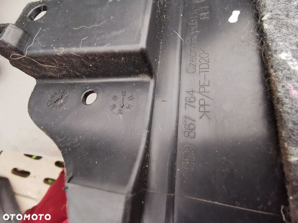 SKODA OCTAVIA III RS 2.0 TSI KOMBI TAPICERKA BOCZEK BAGAŻNIKA PRAWY 5E9867764 - 3