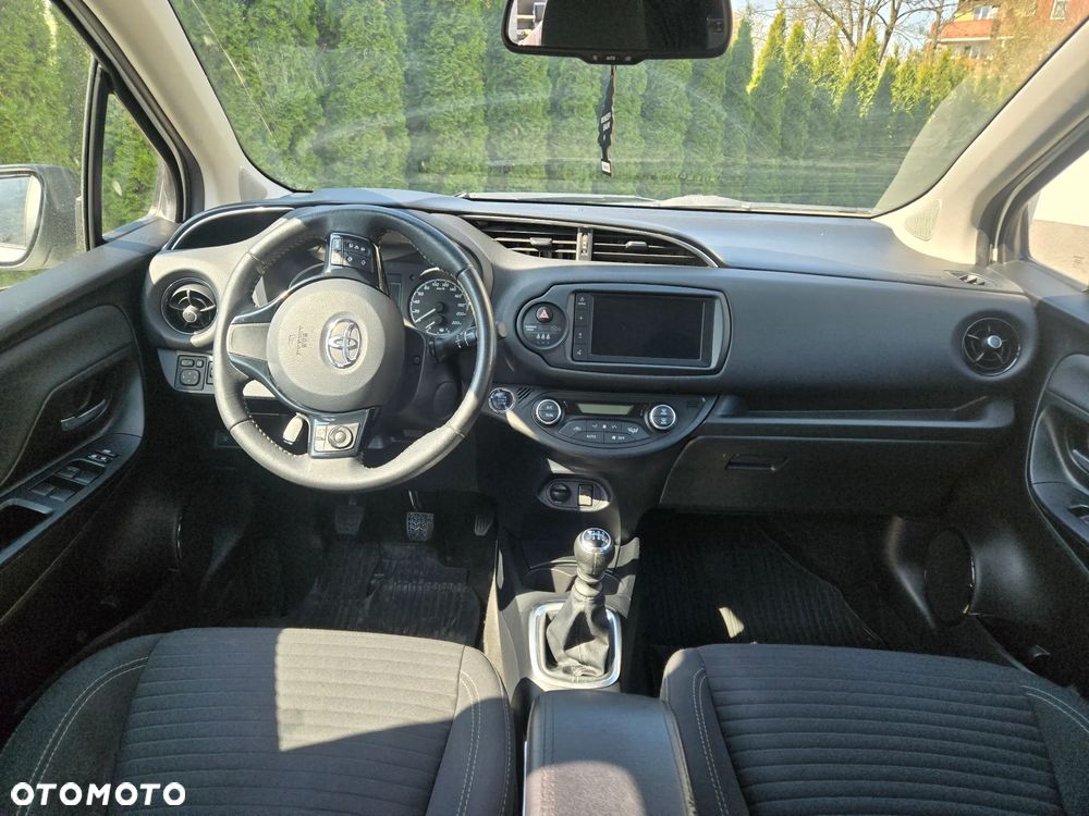 Toyota Yaris 1.5 Premium - 18