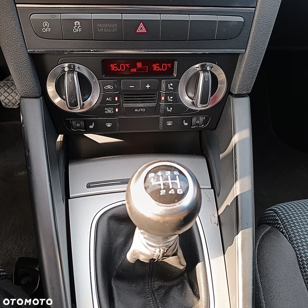 Audi A3 Sportback 2.0 TDI DPF Attraction - 24