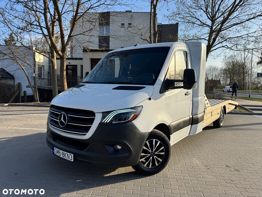 Mercedes-Benz Sprinter 907 - 1