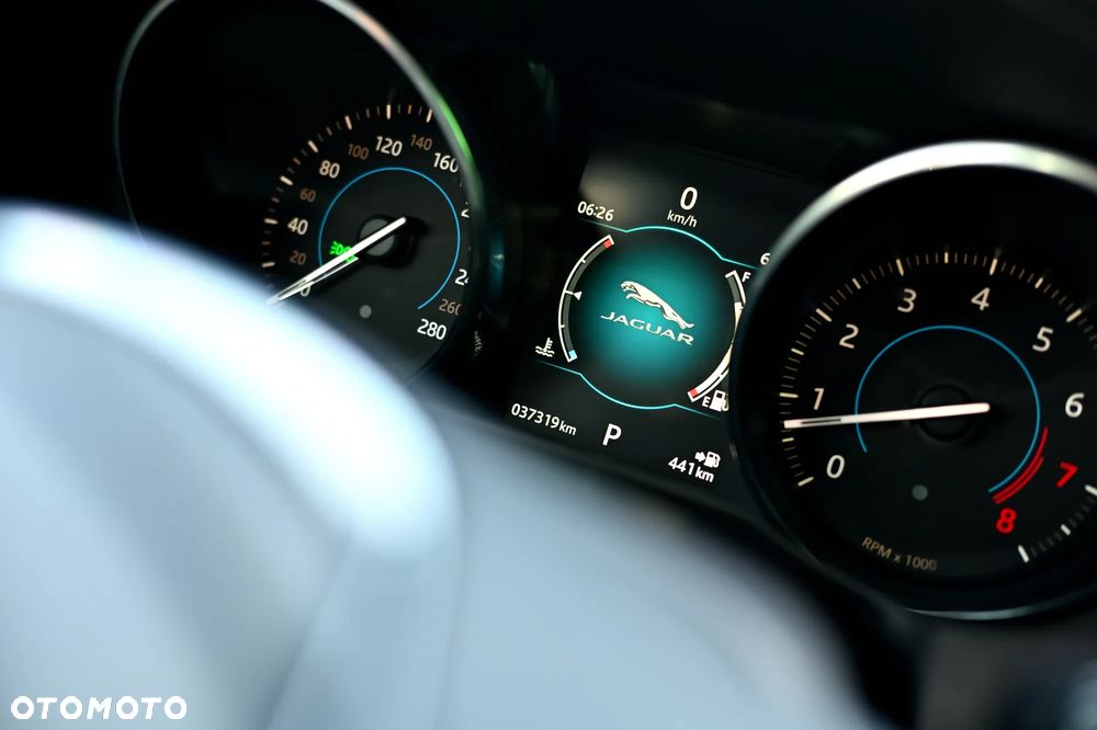 Jaguar XF 35t AWD R-Sport - 30