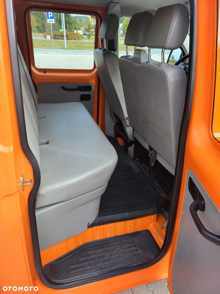 Volkswagen Transporter - 19