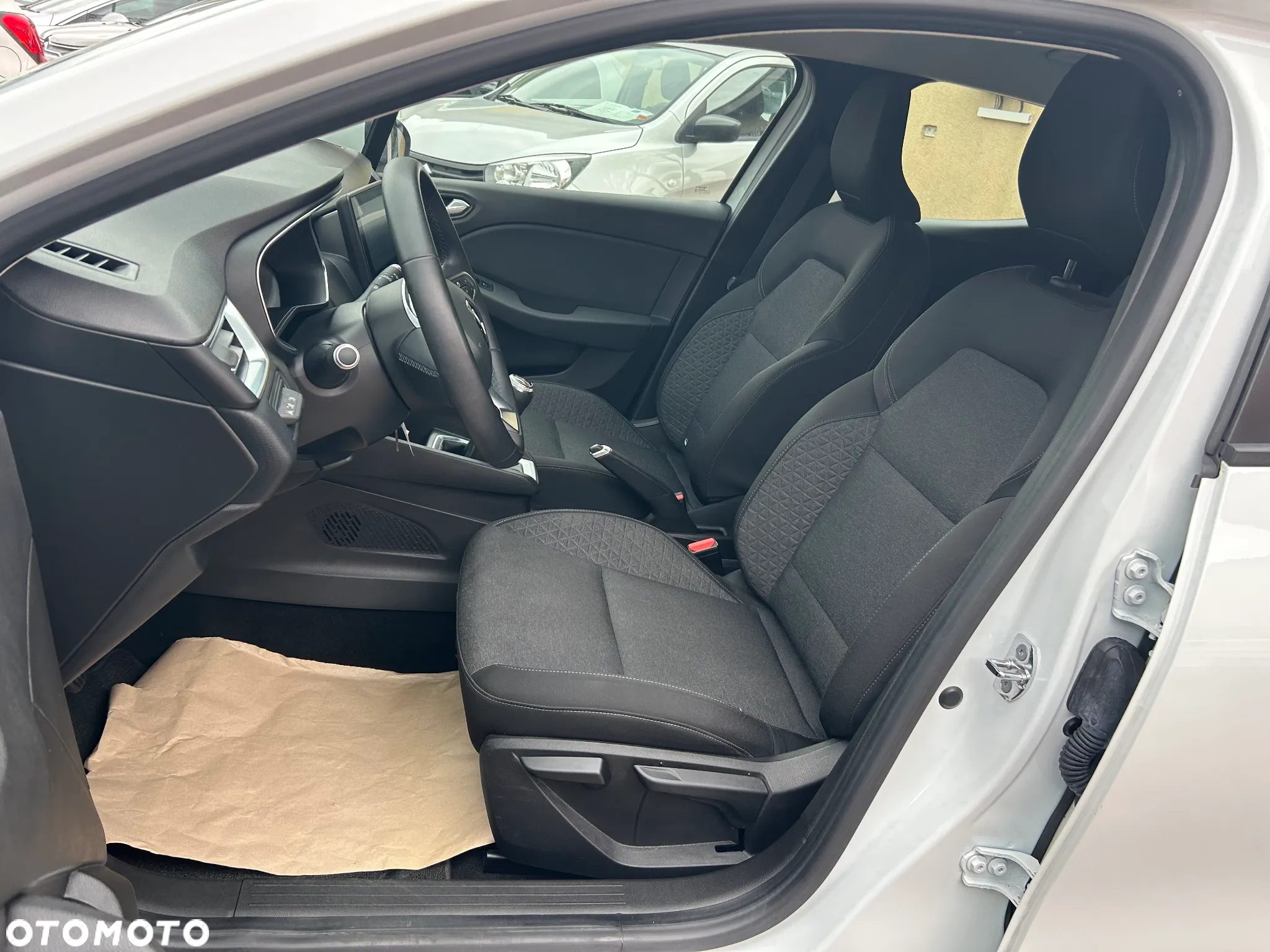 Renault Clio TCe 90 ESPIRIT ALPINE - 9