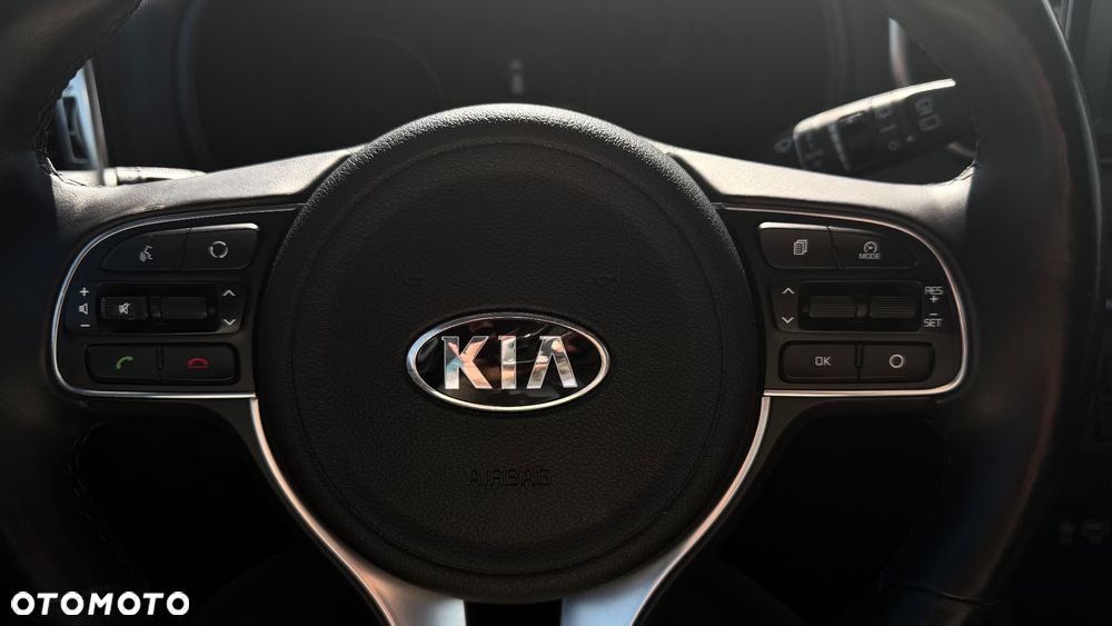 Kia Sportage 1.7 CRDI 2WD Dream-Team Edition - 28