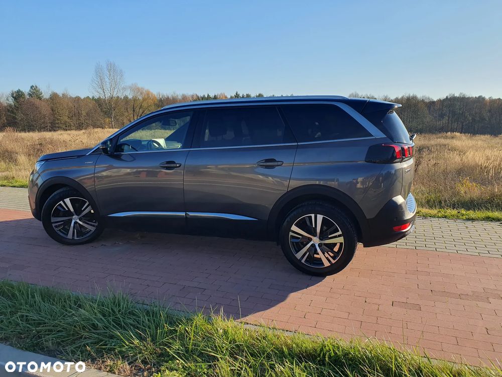 Peugeot 5008 - 5