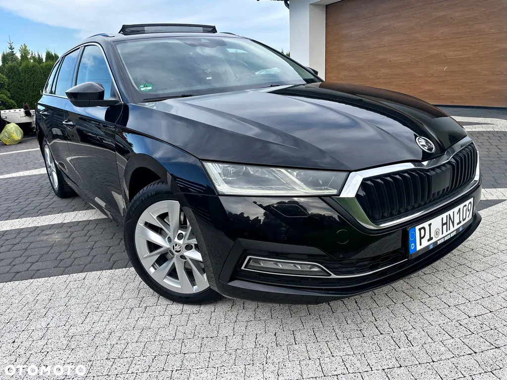 Skoda Octavia Combi 2.0 TDI DSG Exclusive Plus - 5