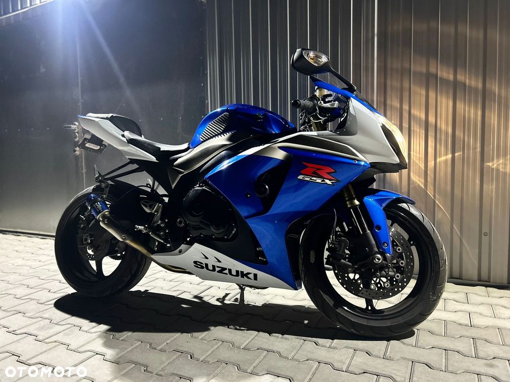 Suzuki GSX-R - 1