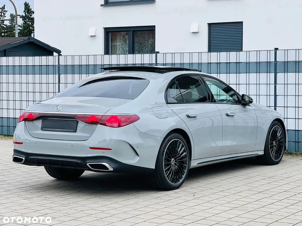 Mercedes-Benz Klasa E 220 d 4-Matic AMG - 5