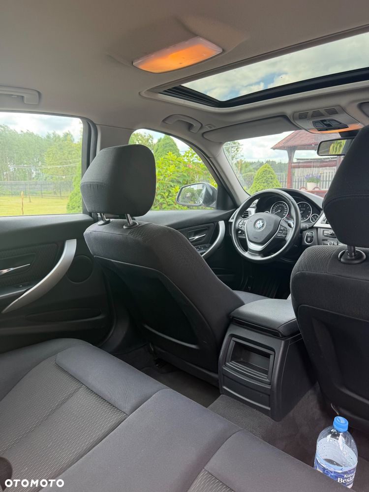 BMW Seria 3 - 17