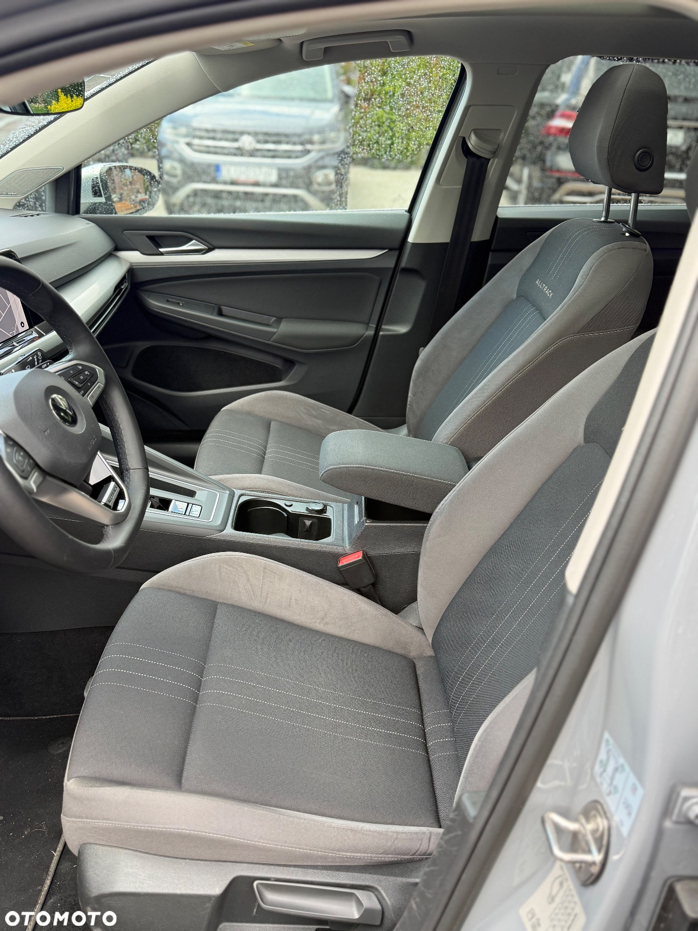 Volkswagen Golf Variant 2.0 TDI 4Motion SCR DSG Alltrack - 9