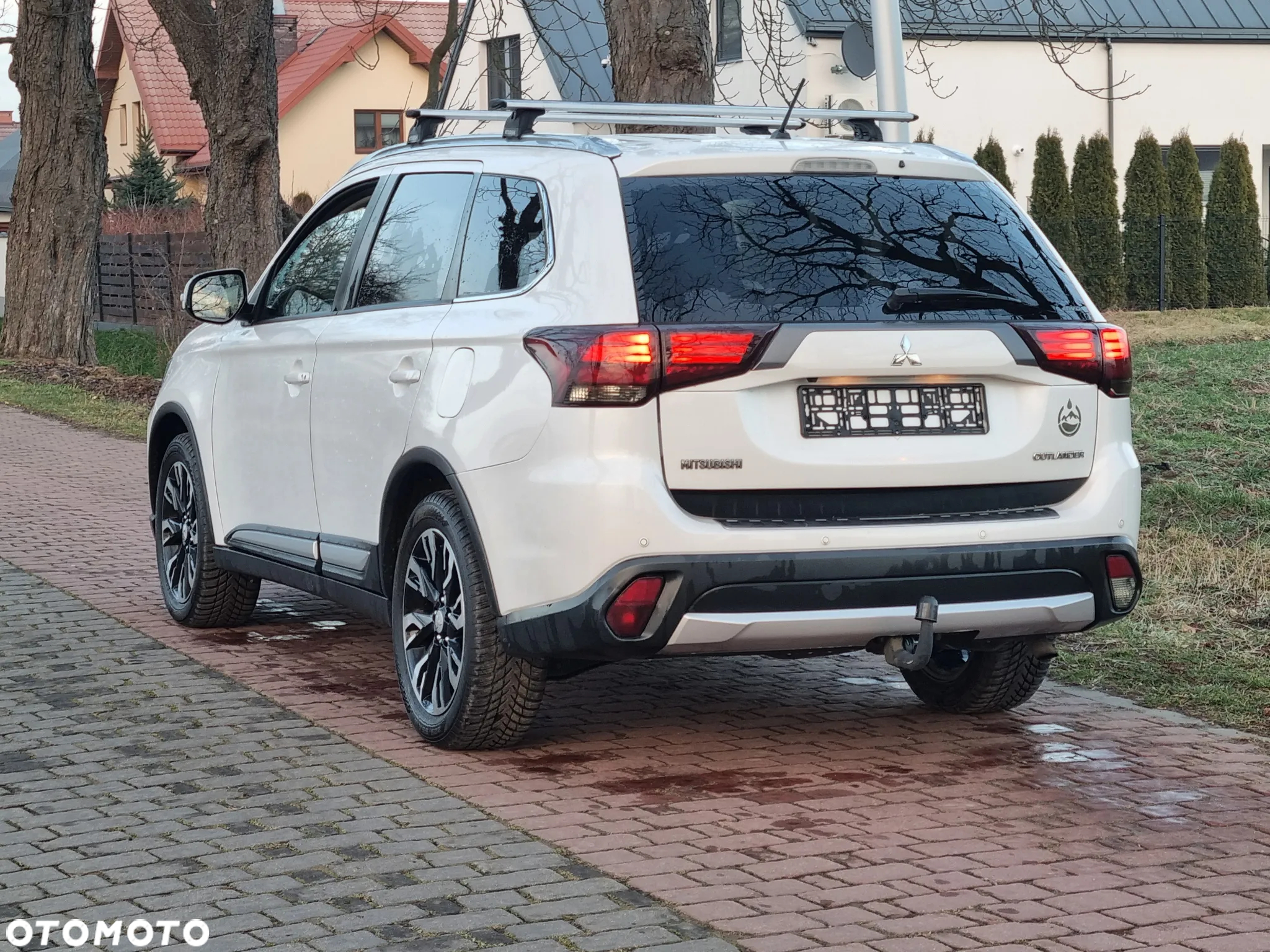 Mitsubishi Outlander 2.2 DID Intense + 4WD - 36